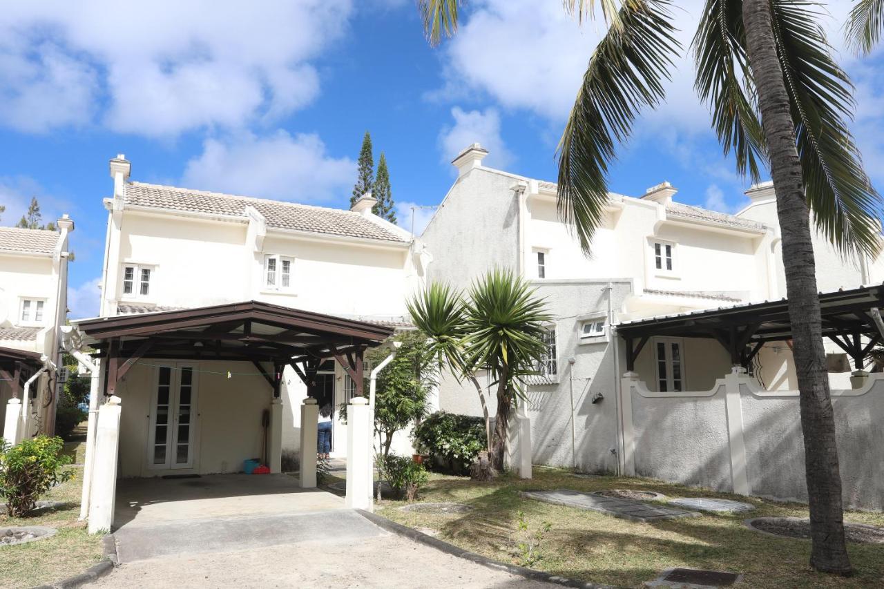 Fully Furnished Luxury Villa 3 Right On A Blue Ocean Belle Mare Buitenkant foto